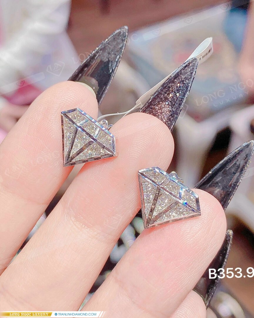 Kim Cương 1 Carat Bằng Bao Nhiêu Ly? Giá Khoảng Bao Nhiêu Tiền? 3 Bông tai kim cương B353.9 Long Ngọc Luxury