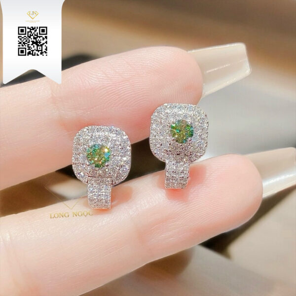 Bông Tai Kim Cương B19820 Dương Trần Daimond