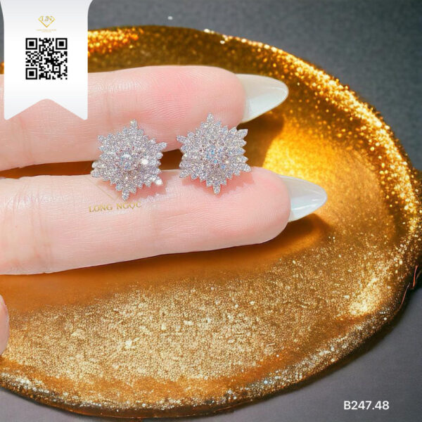 Bông Tai Kim Cương B24748 Dương Trần Daimond