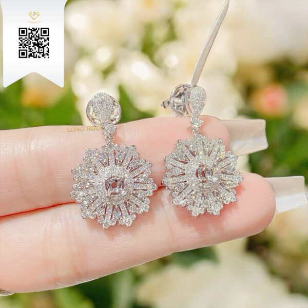 Bông Tai Kim Cương B368 Dương Trần Daimond