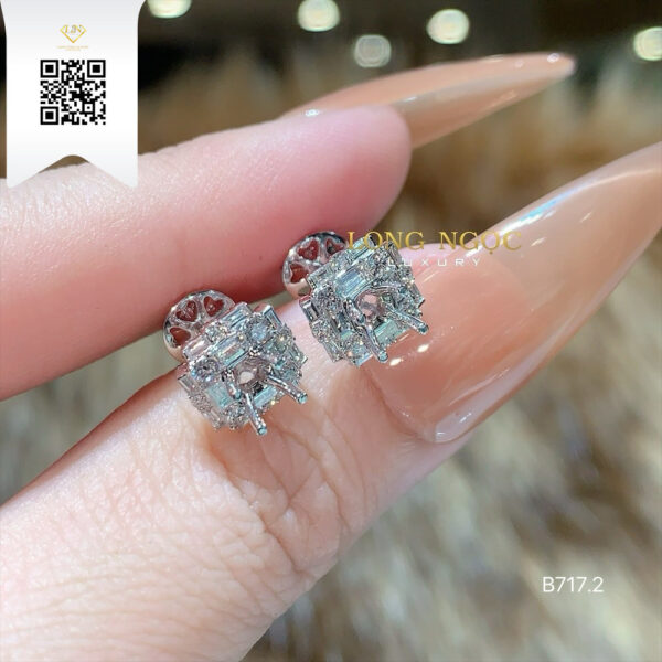 Bông Tai Kim Cương B7172 Dương Trần Daimond