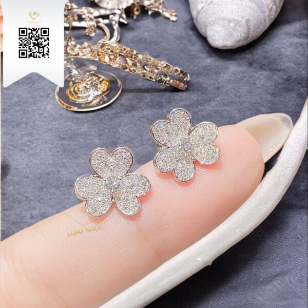 Bông Tai Kim Cương B742 Dương Trần Daimond