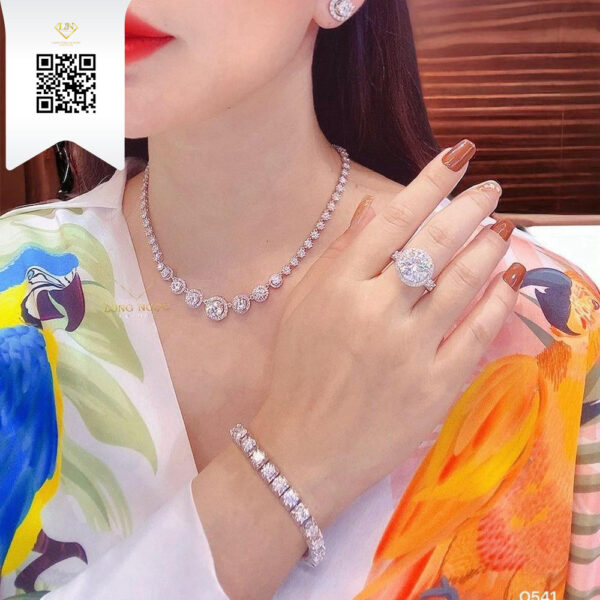 Dây Chuyền Kim Cương O541 Dương Trần Daimond