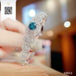 Vòng Tay Kim Cương V2512 Long Ngọc luxury