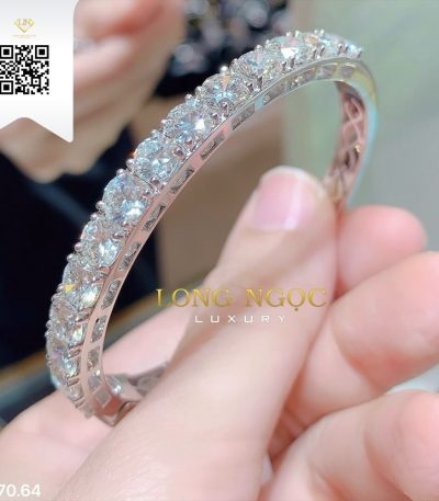 Vòng Tay Kim Cương V7064 Kim Cương Giá Tốt