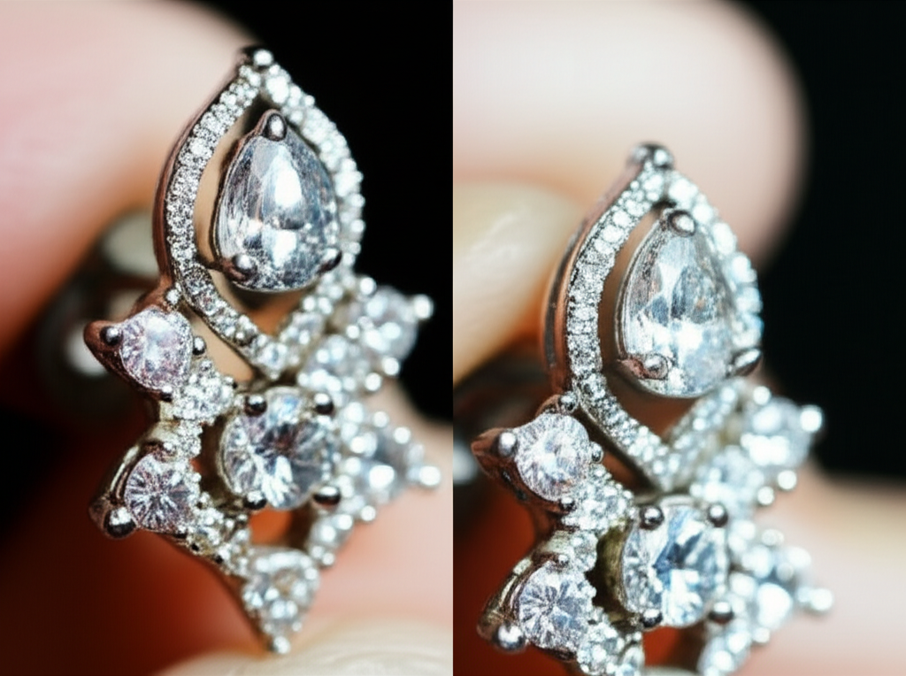 Ảnh cận cảnh đôi bông tai kim cương.